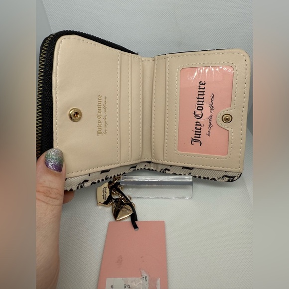 Juicy Couture Black Bifold Wallet - Picture 3 of 4